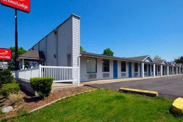 Econo Lodge Youngstown (Austintown)